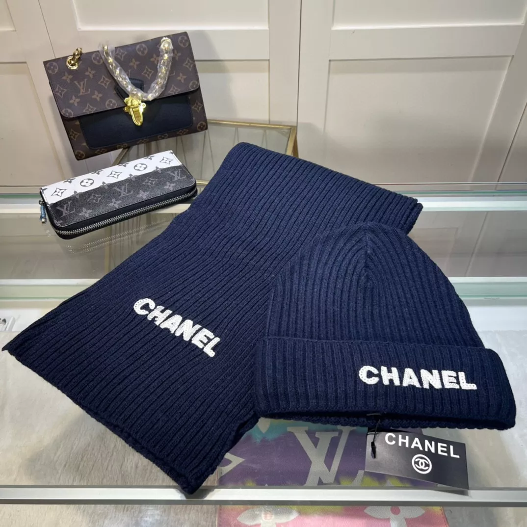 chanel hat and echapres set s_127aab7